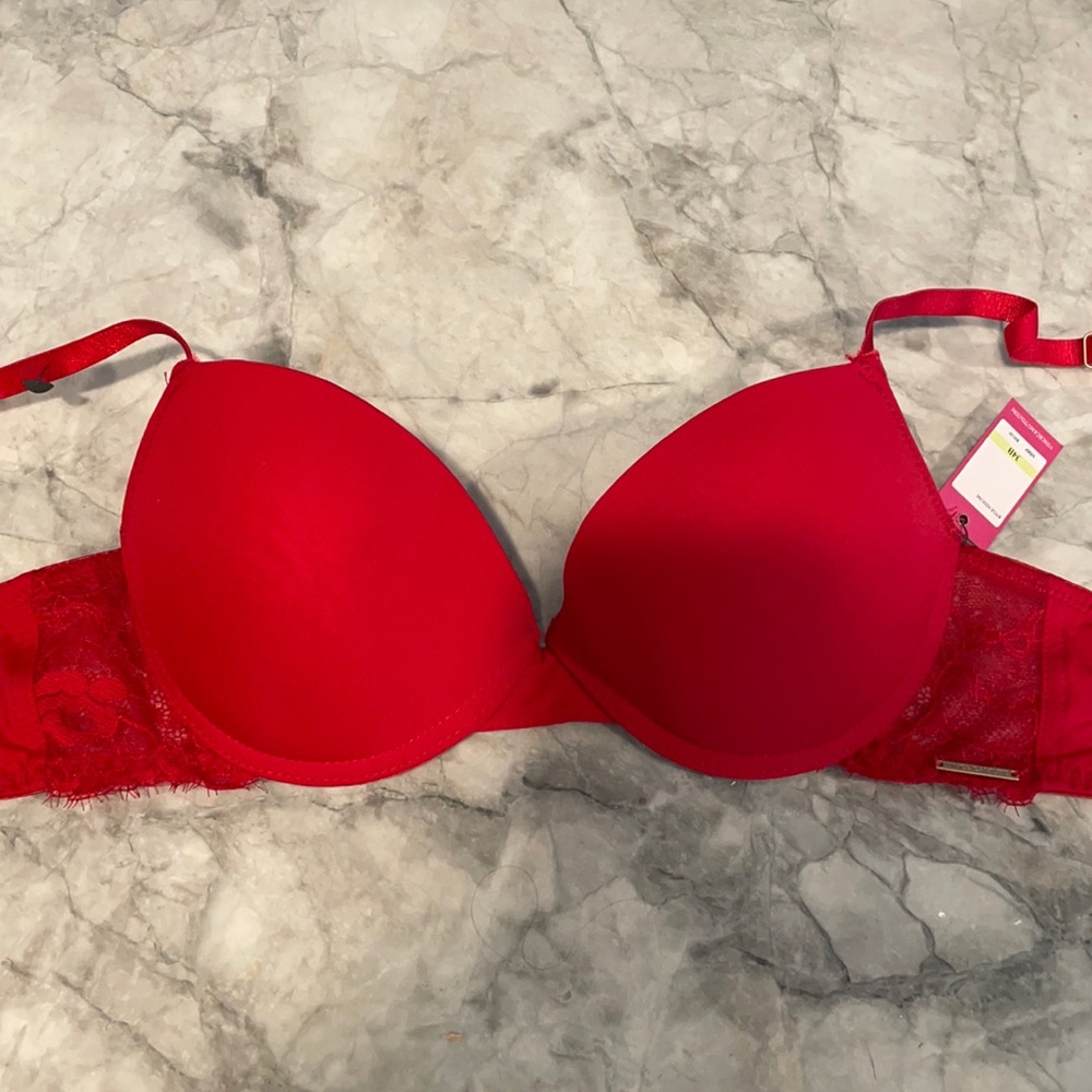 NWT Vince Camuto Bra